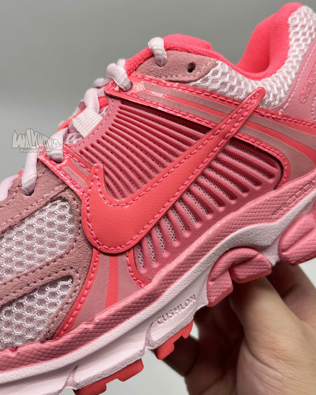 Nike Zoom Vomero 5 'Coral Chalk Hot Punch' (WOMEN'S)