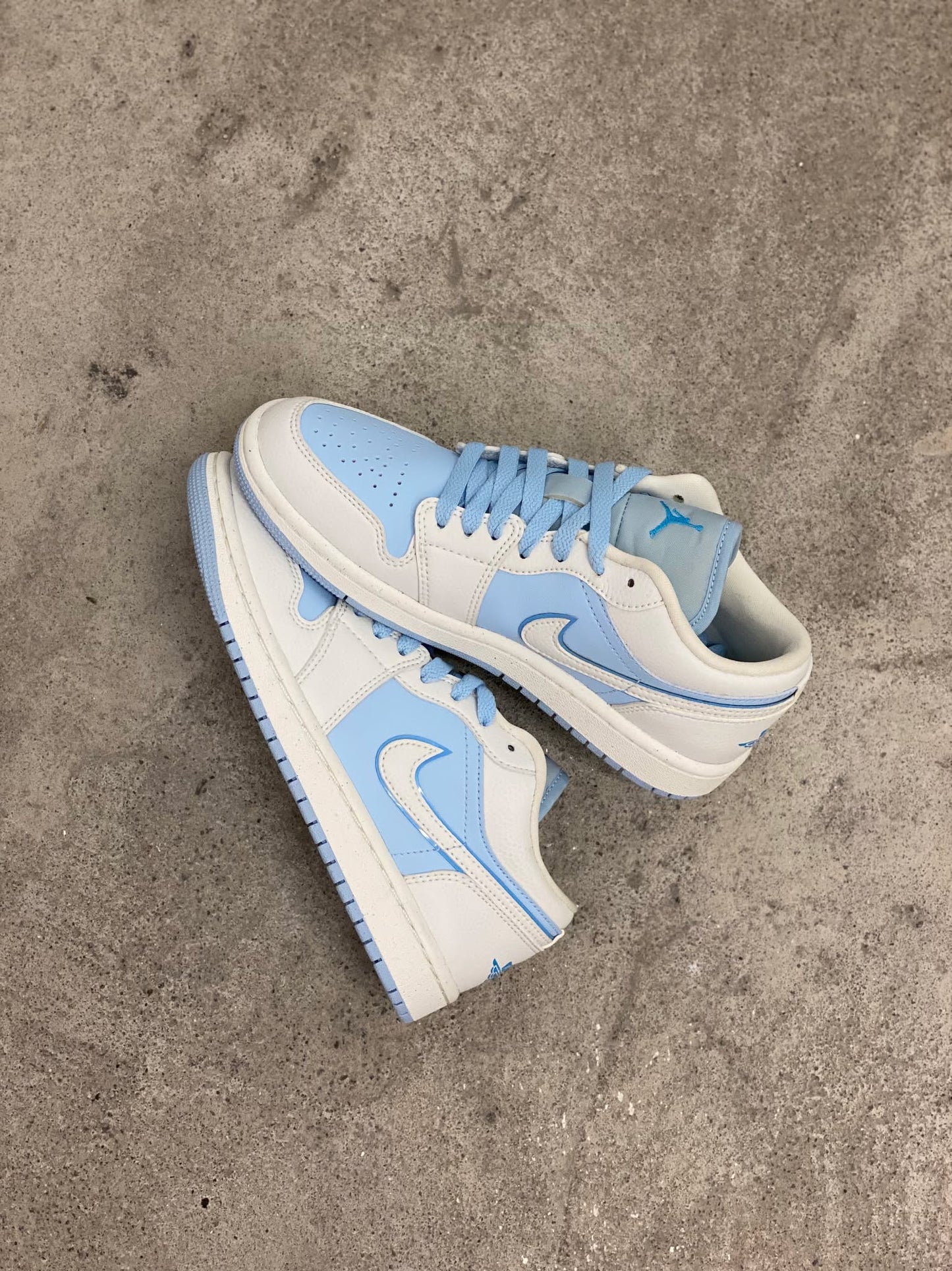 Jordan 1 Low SE 'Reverse Ice Blue' (WOMEN'S)