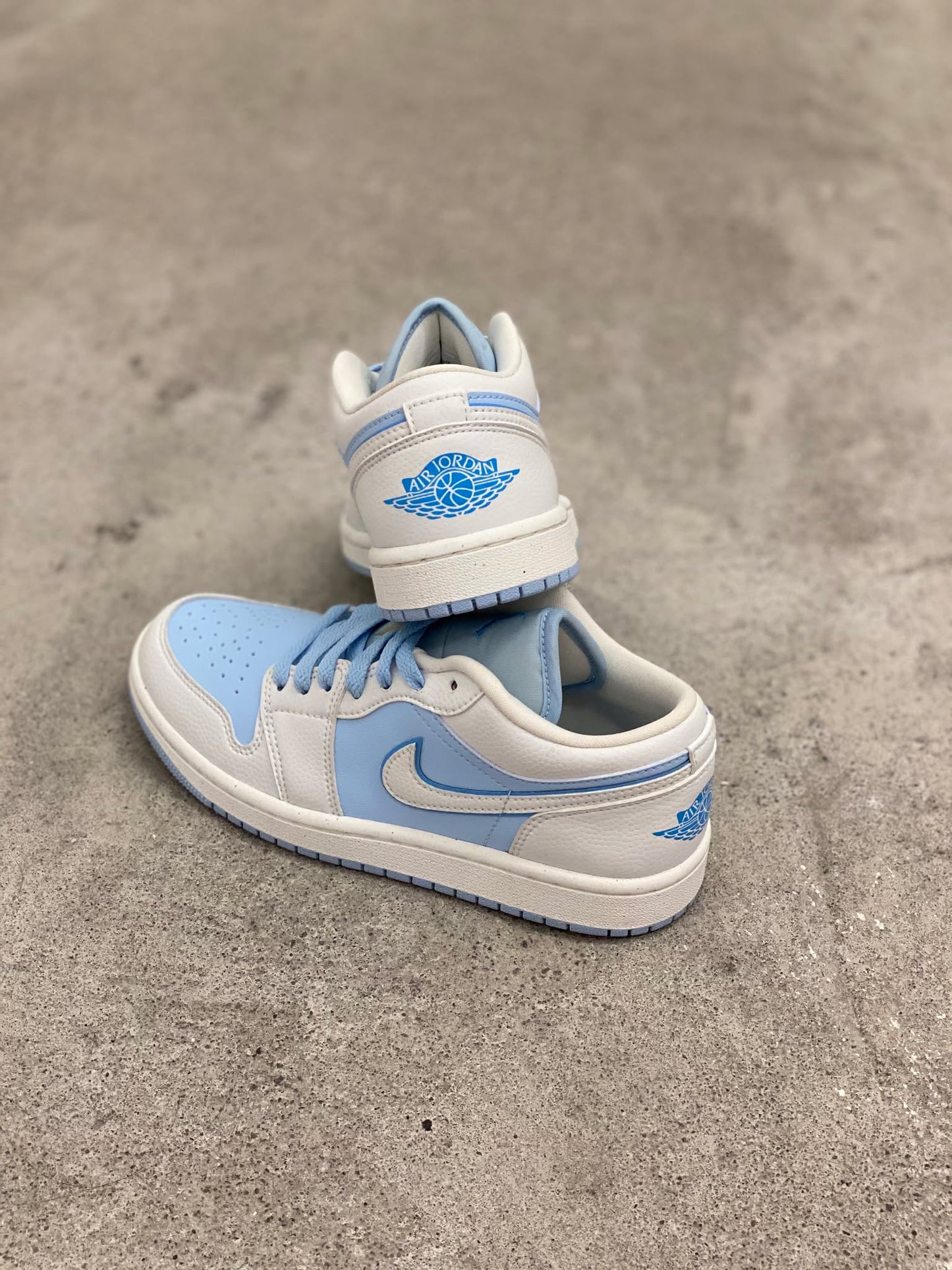 Jordan 1 Low SE 'Reverse Ice Blue' (WOMEN'S)