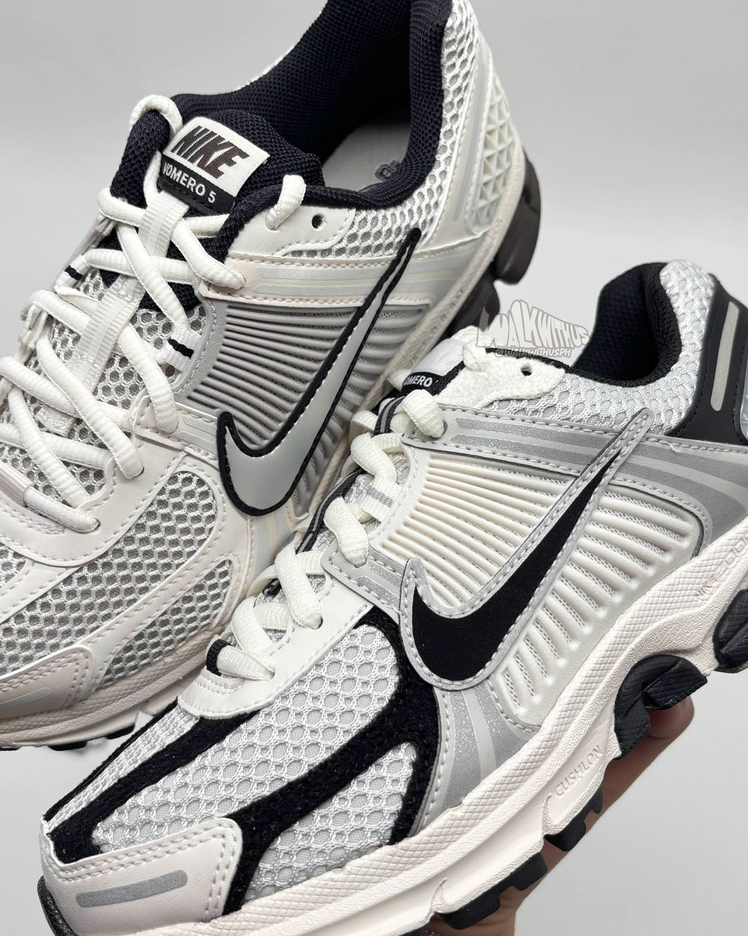 Nike Zoom Vomero 5 'Photon Dust Black' (WOMEN'S)