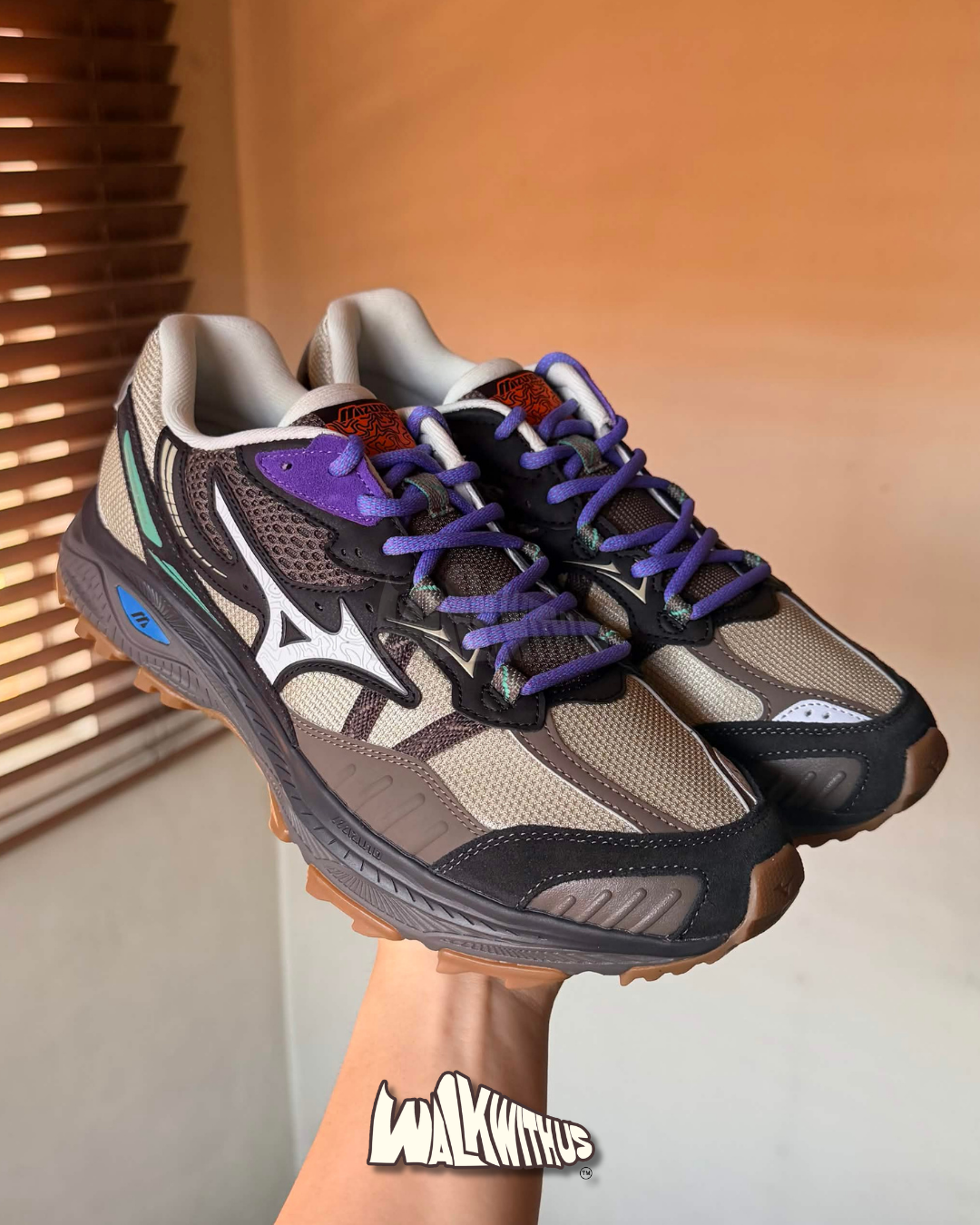 Mizuno Racer ADV "Multicolor Gum"