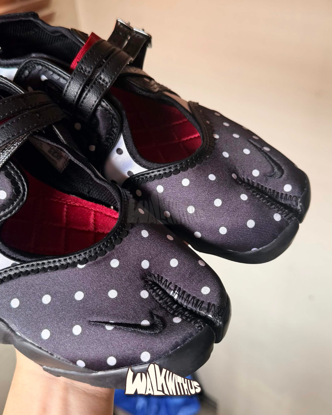 Nike Air Rift Breathe "Polka Dots Black Metallic Silver"