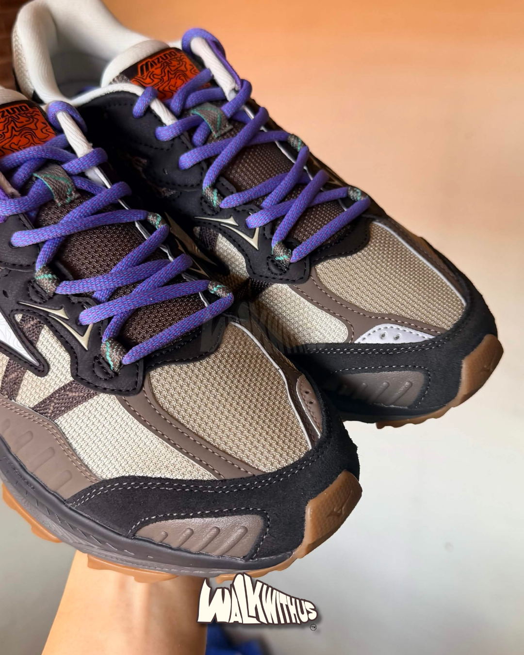 Mizuno Racer ADV "Multicolor Gum"