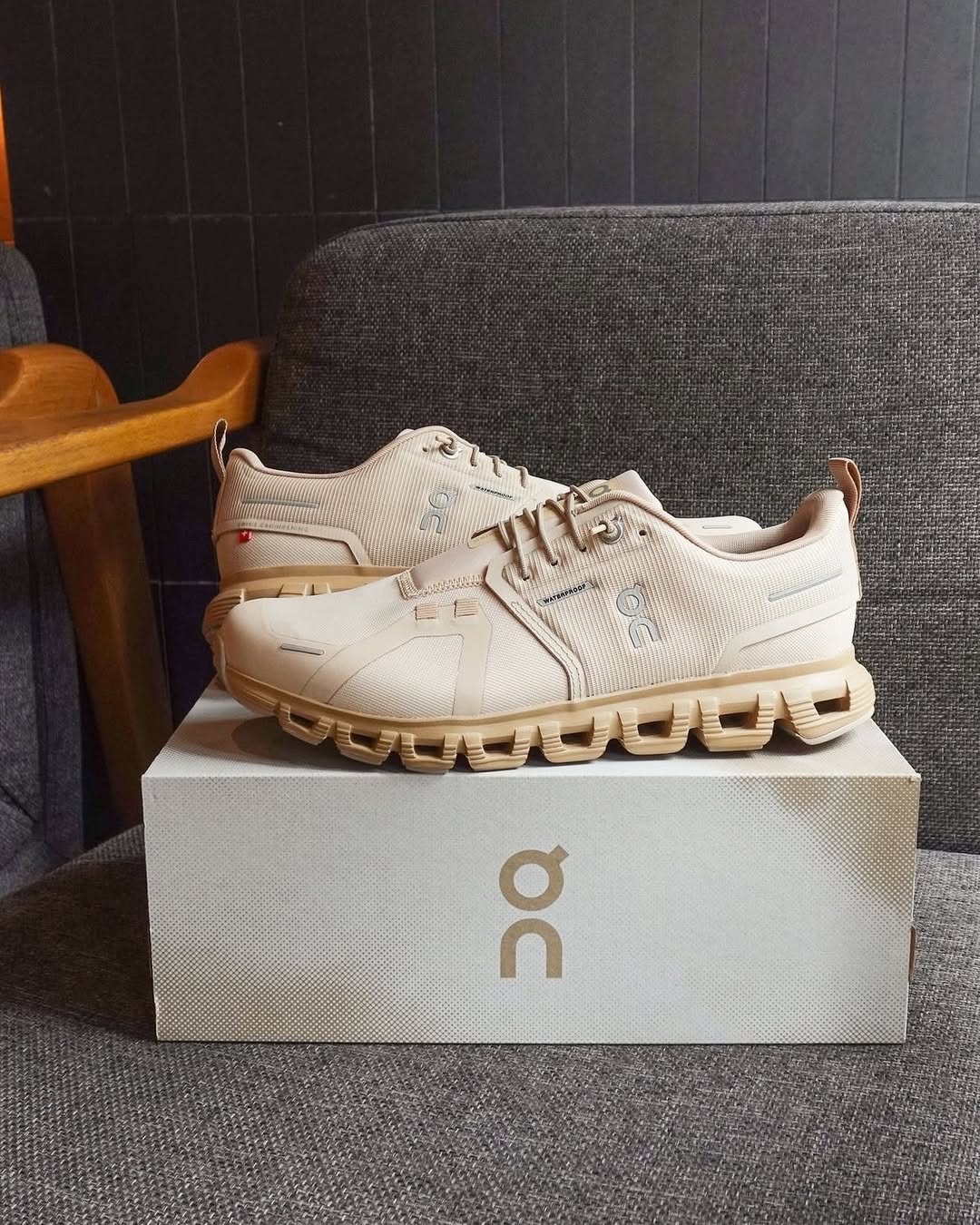 On Cloud 6 Waterproof 'Sand Dune'
