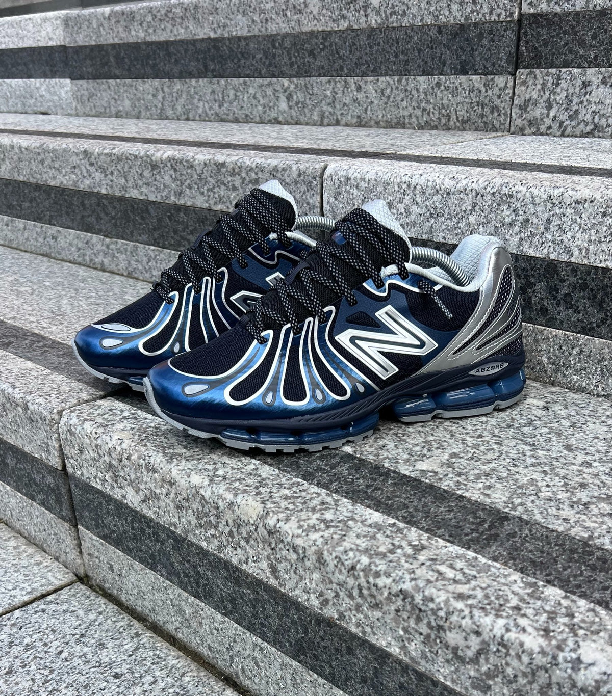 New Balance 1890 x size? "Navy Blue Silver"