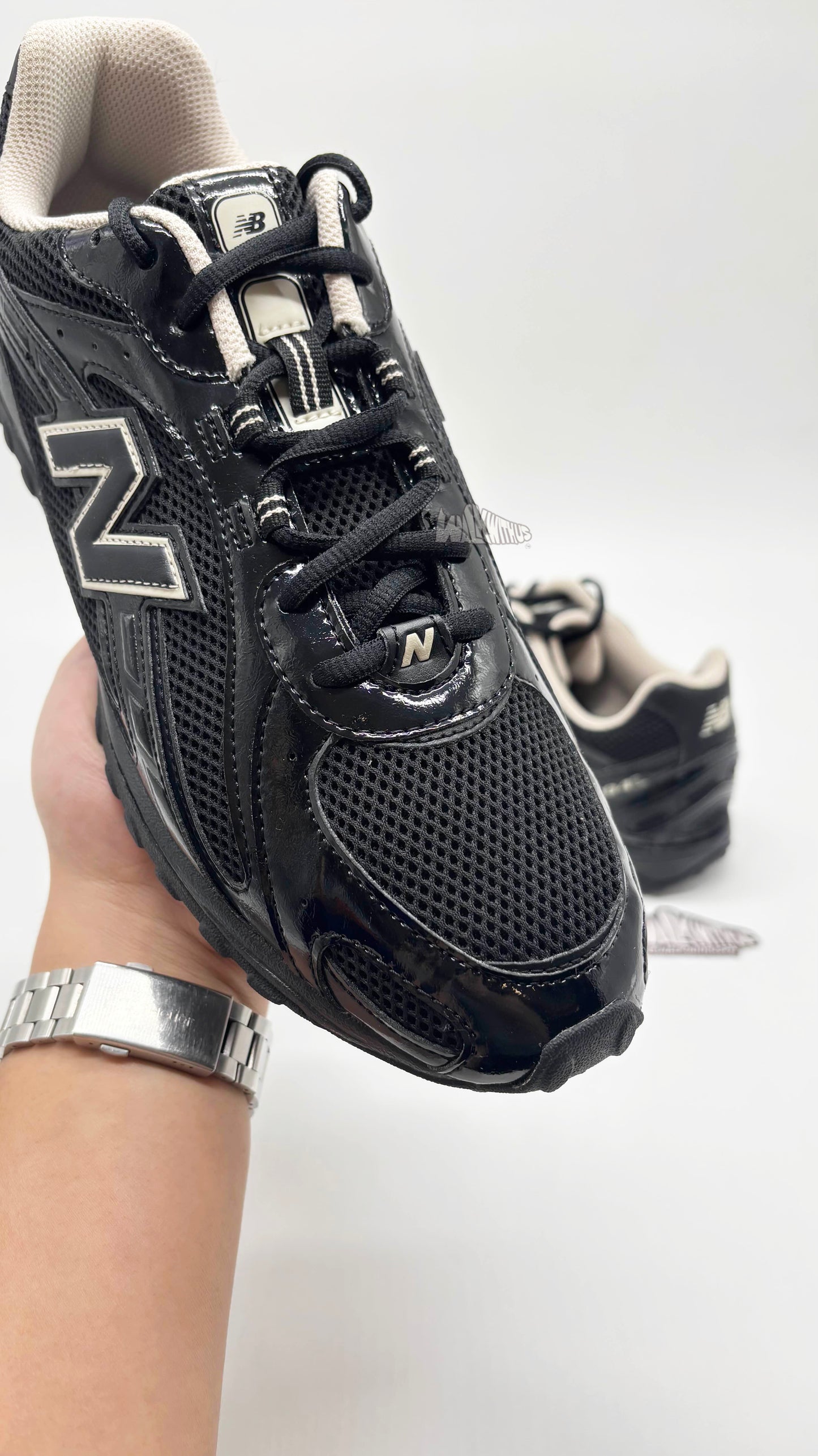 New Balance 204L 'Black Timberwolf'