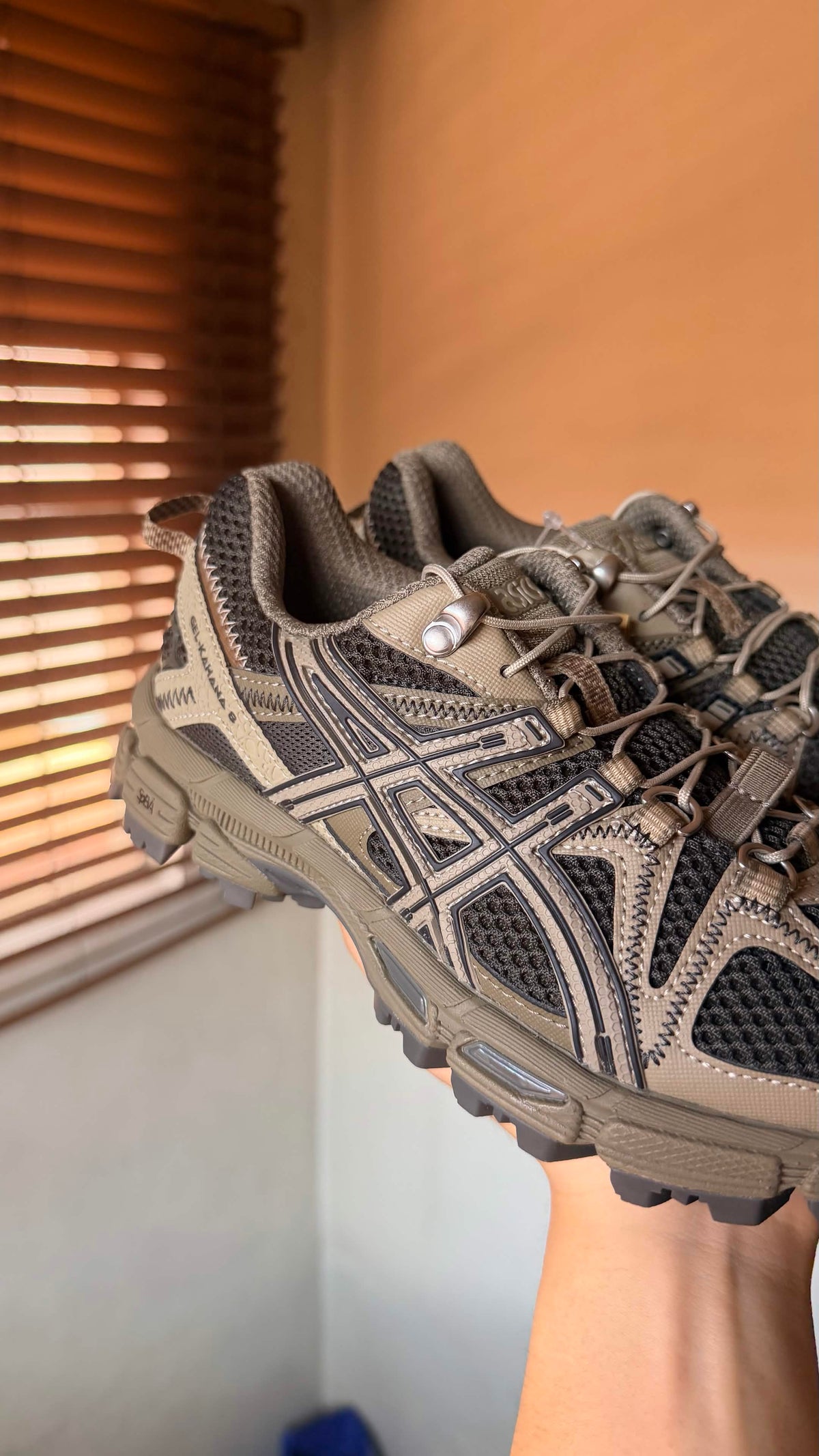 Asics Gel-Kahana 8 FL "Dark Brown"