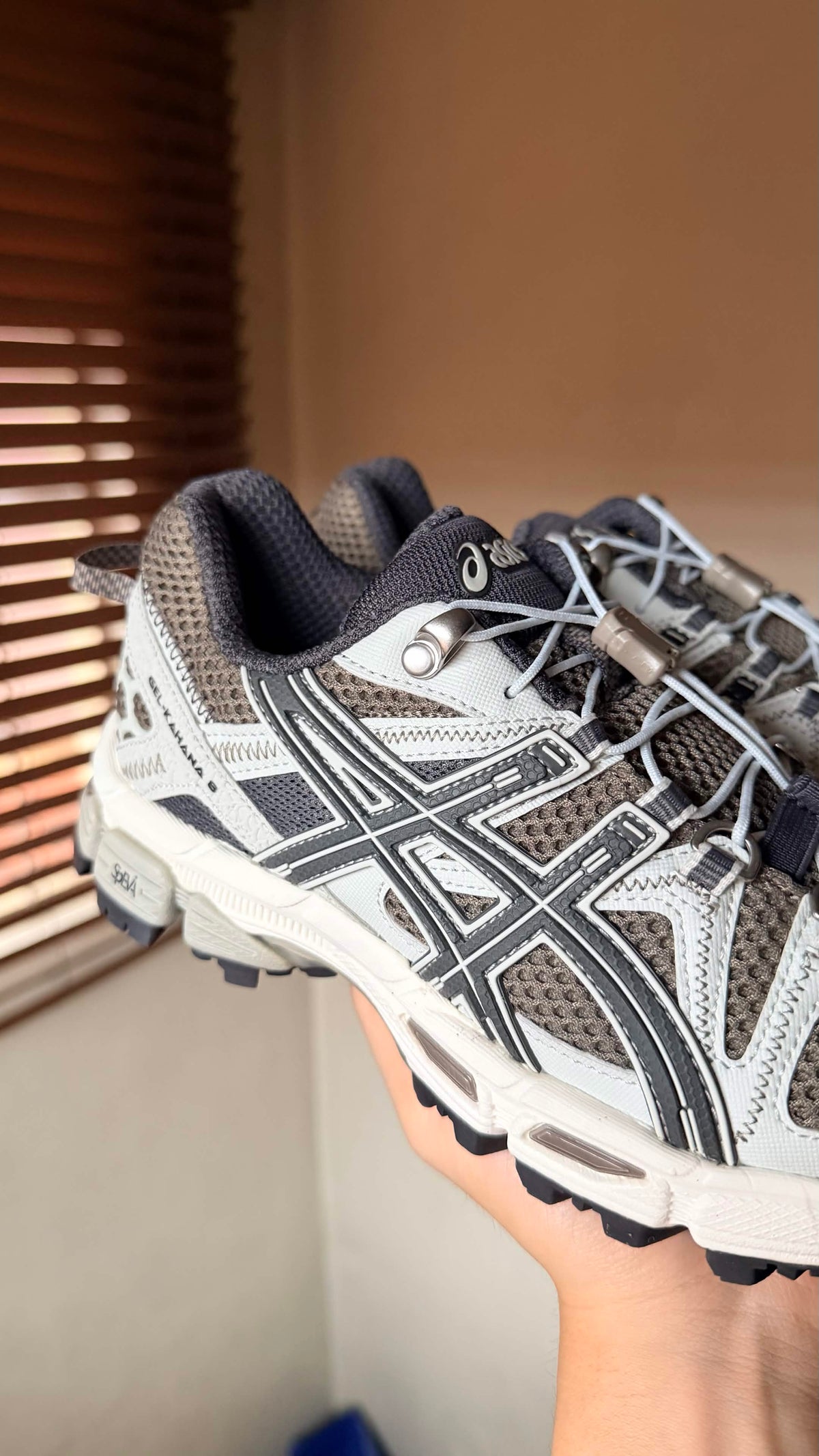 Asics Gel-Kahana 8 FL "Brown Black"