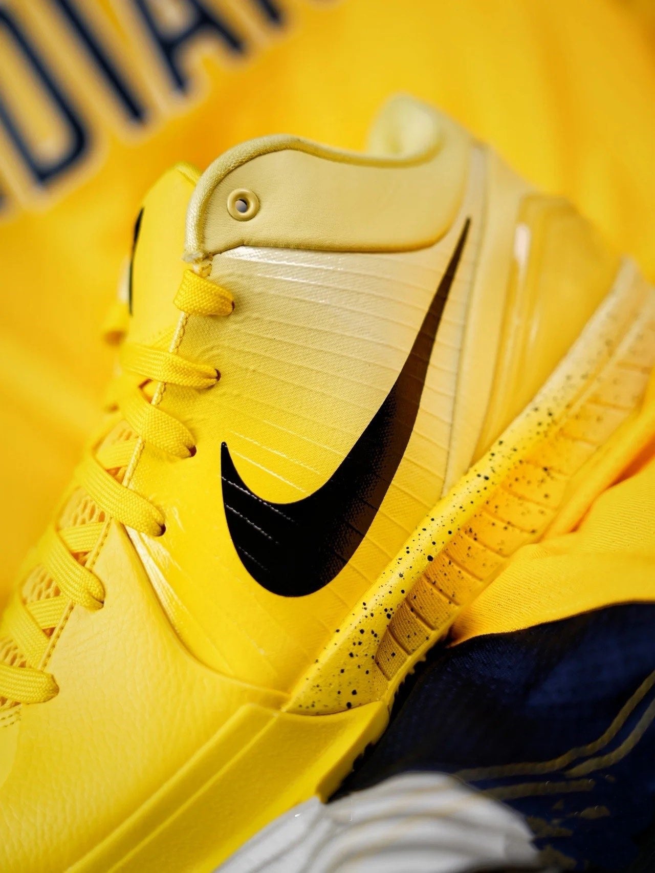 Nike Kobe 4 Protro 'CHBL'