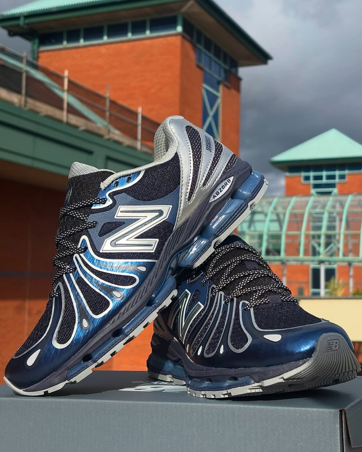 New Balance 1890 x size? "Navy Blue Silver"