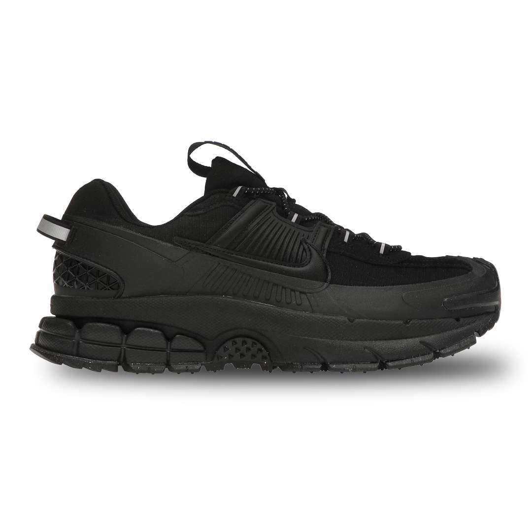 Nike Zoom Vomero 5 Roam 'Triple Black'