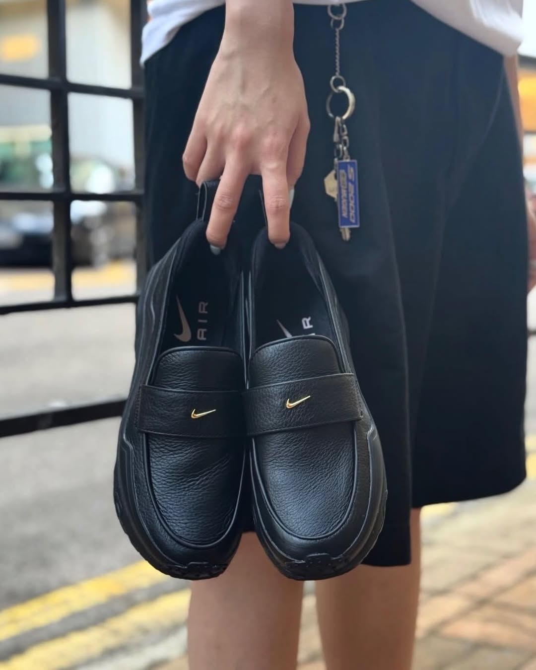 Nike Air Max Phenomena 'Black Metallic Gold'