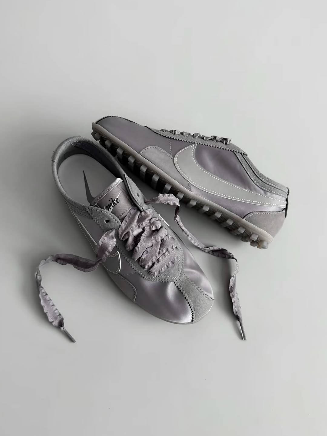 Nike Moon Shoe OG SE Satin "Grey"