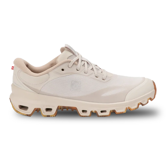 On Cloudventure 2.0 x Loewe 'Sand'