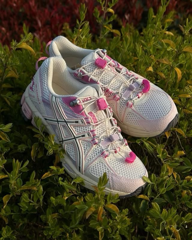 Asics Gel-Kahana 8 FL "Cream White Pink"