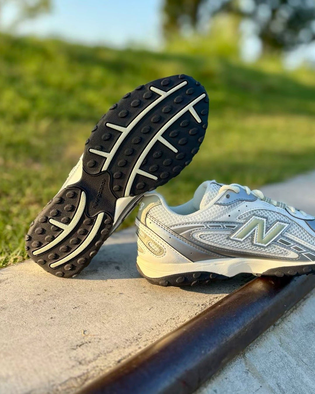 New Balance 204L 'Silver Metallic Sage Green'