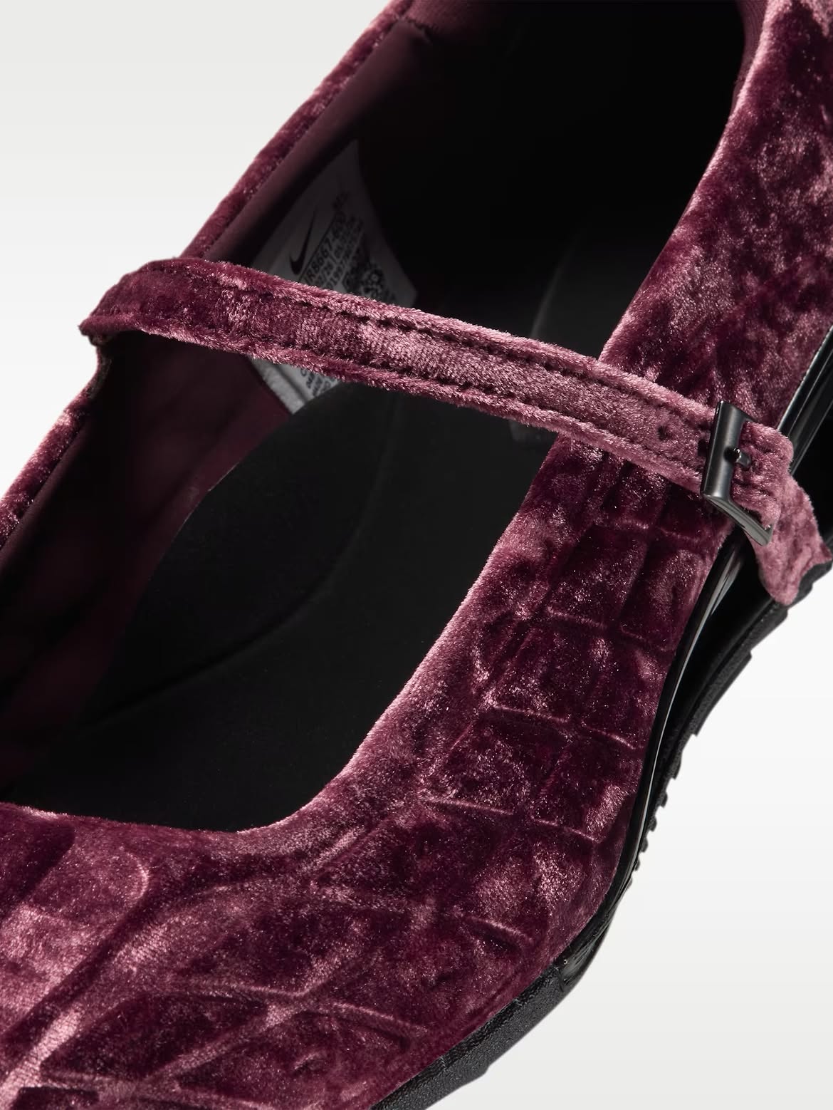 Nike Shox Z Calistra Velvet "Burgundy & Black"