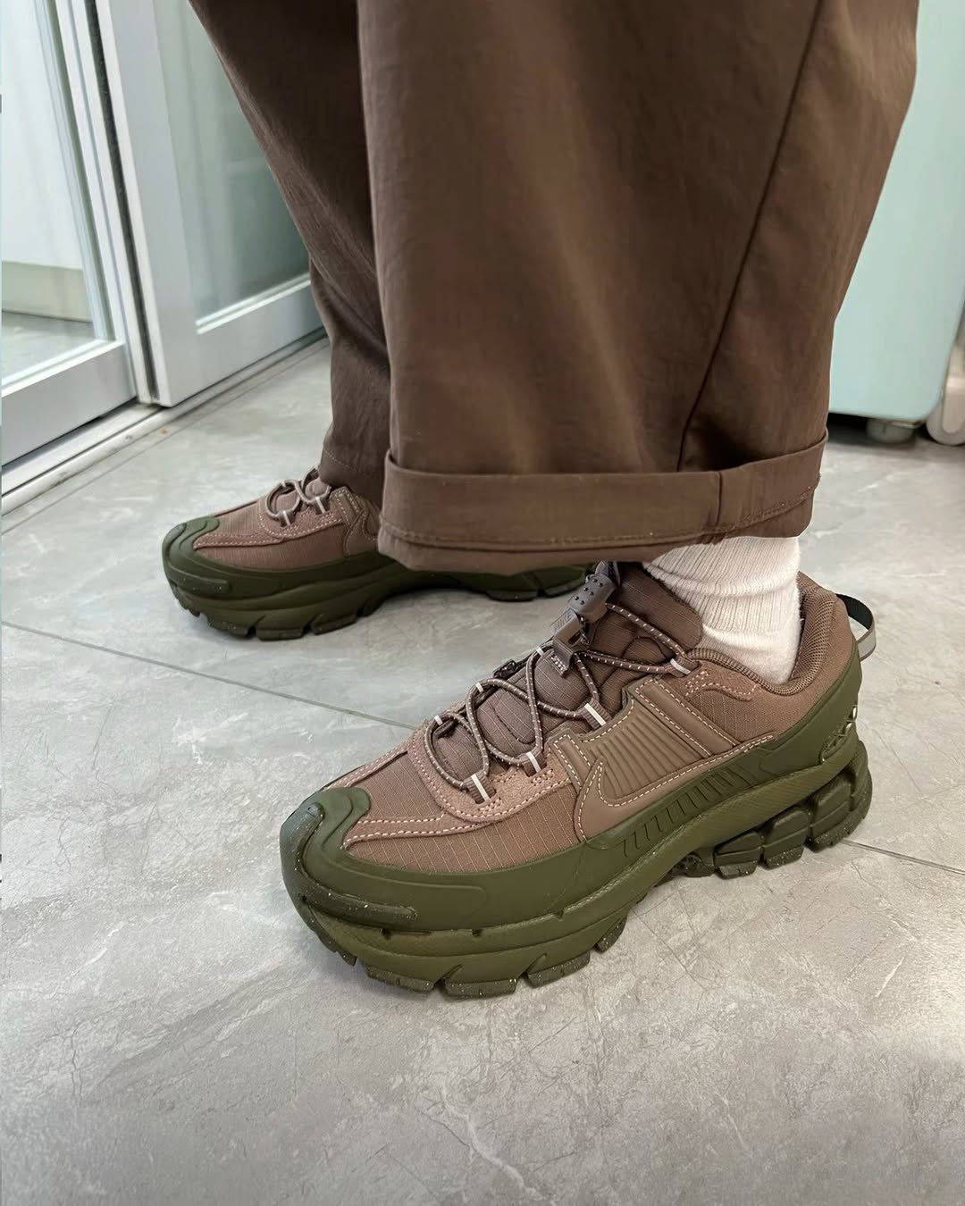 Nike Zoom Vomero 5 Roam 'Mink Brown Medium Olive'