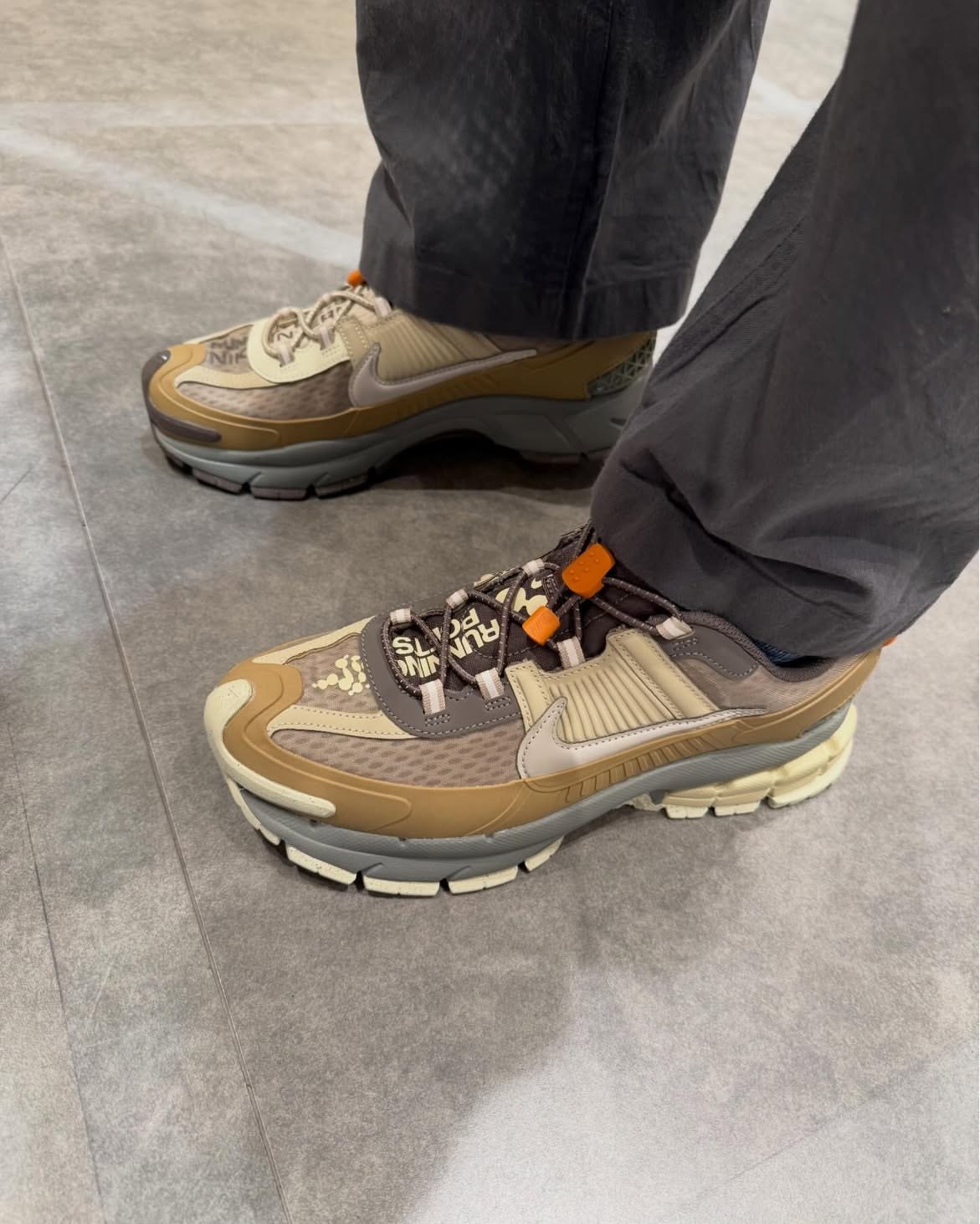 Nike Zoom Vomero 5 Roam "Running Poets"