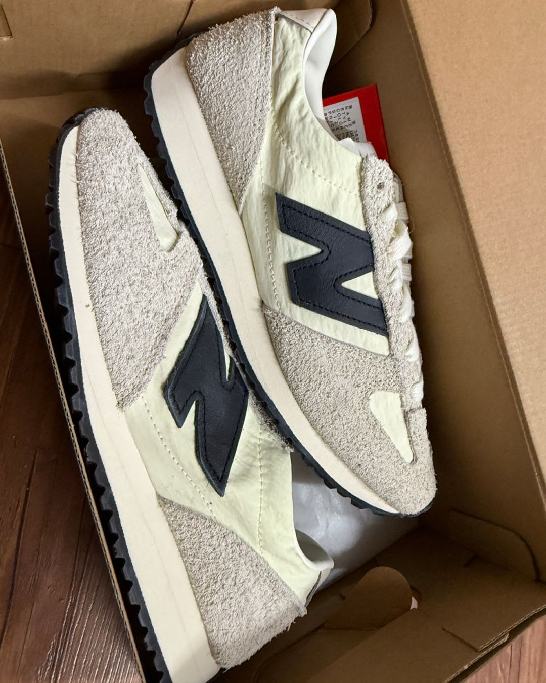 New Balance 471 'Linen Angora Black'