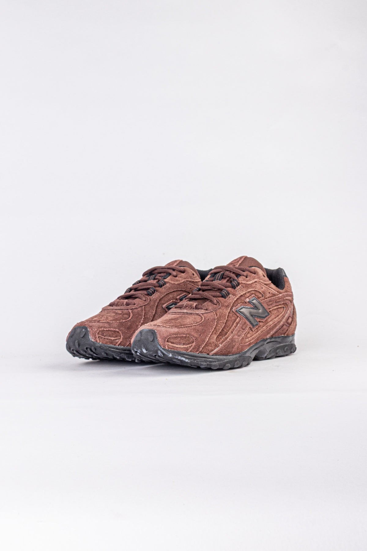 New Balance 204L "Pumpernickel"