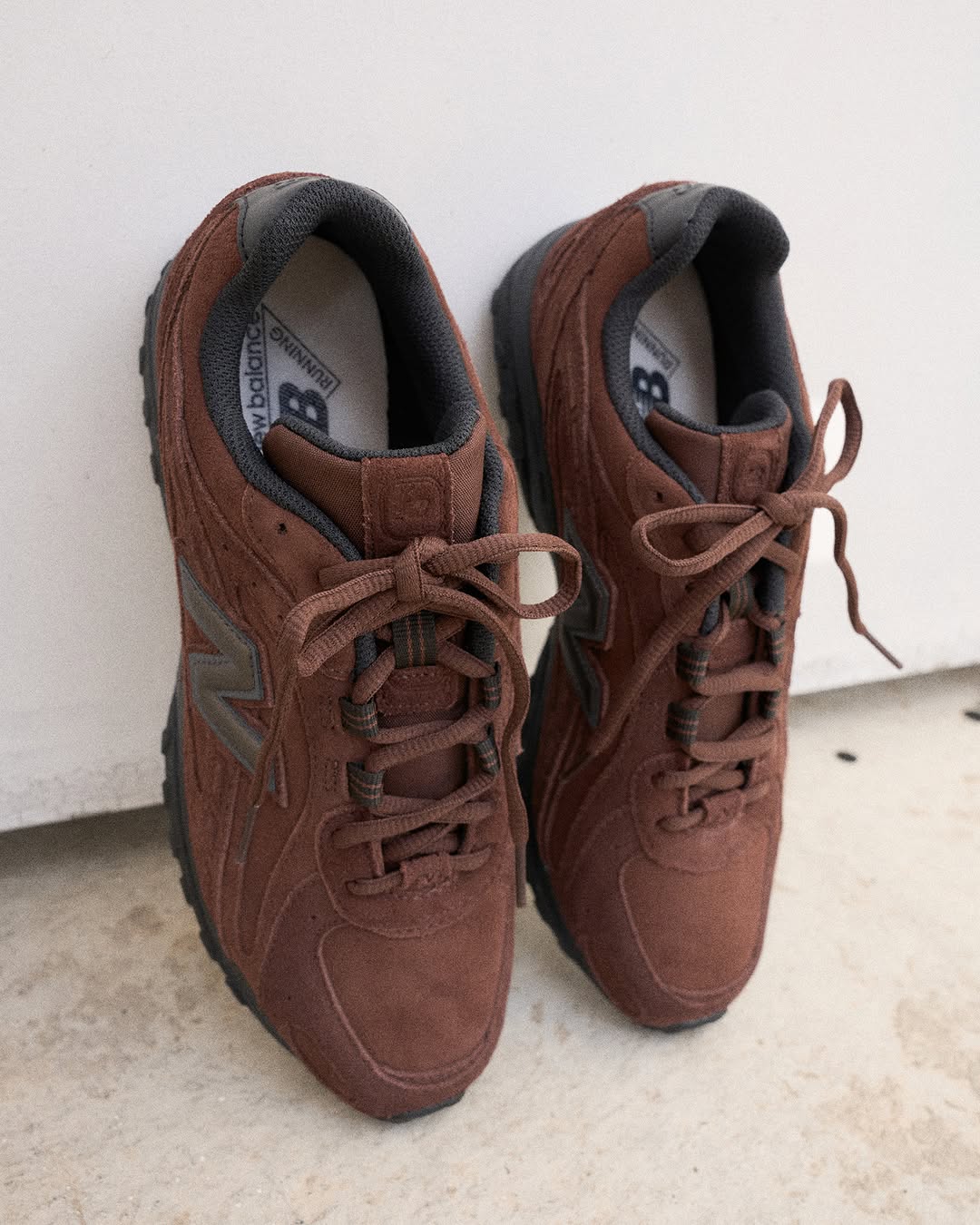 New Balance 204L "Pumpernickel"