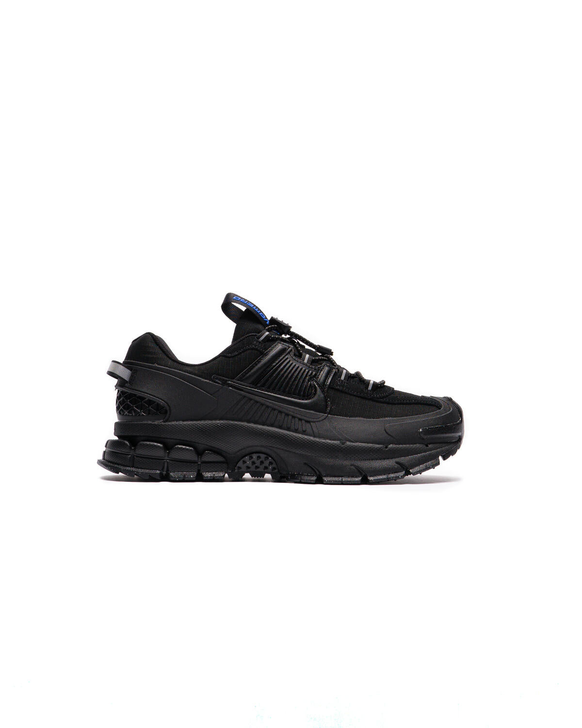 Nike Zoom Vomero 5 Roam "Triple Black"